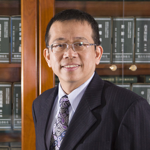 嚴庚辰律師